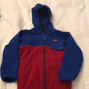 Patagonia micro snap blue and red fleece size 3T